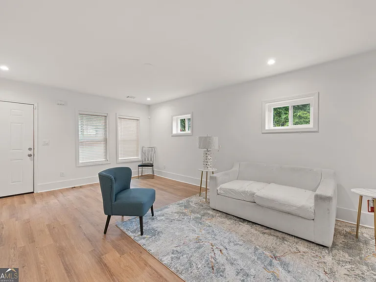 636 Francis Pl NW #B — Photo 9