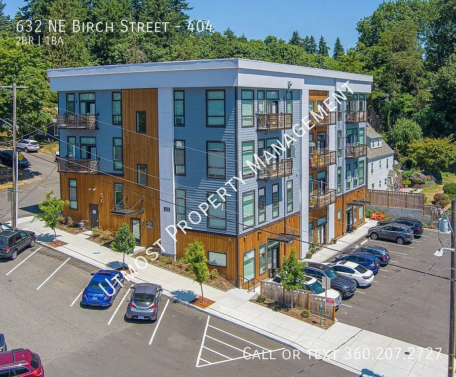 Downtown Camas - Newer Two Bedroom With Amazing Views of MT Hood — Photo 1