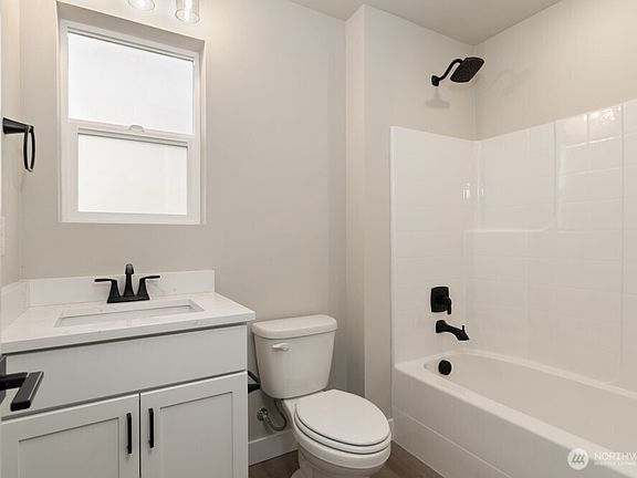4th image of 6609 S 128th Street