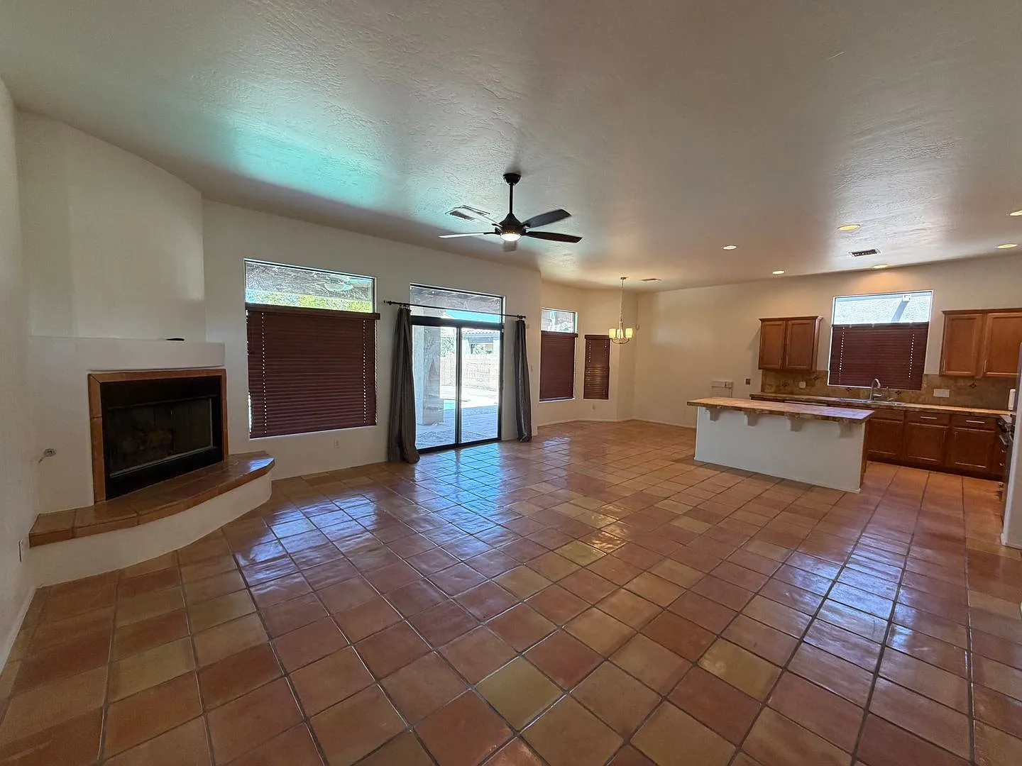 4 Bedroom Pool Home In Picacho! — Photo 2