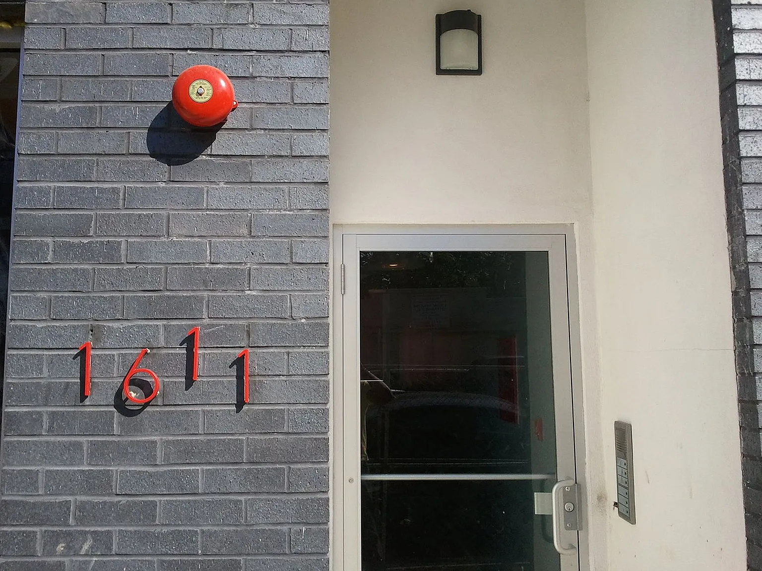 Modern Temple Apartments — Photo 2