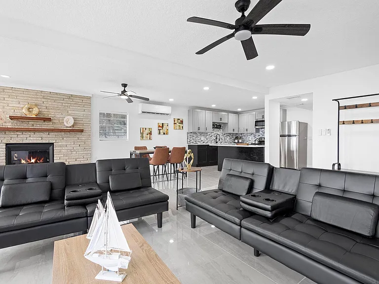 1824 Lake St #2 — Photo 4