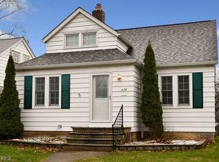 874 Quarry Dr, Cleveland Heights, OH