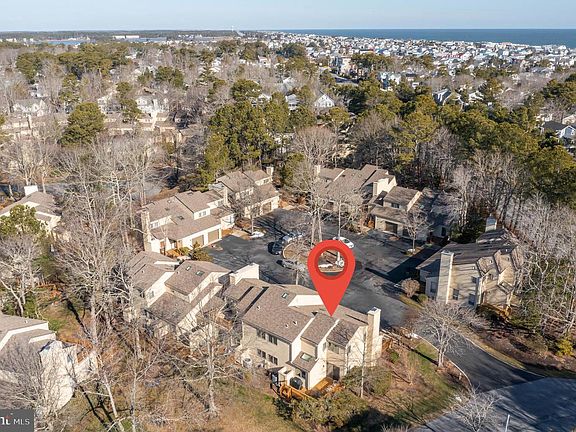 2nd image of 307A Azalea Ct #A-101