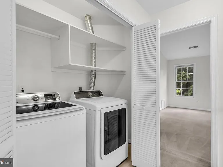 6618 Frost Lake Ln — Photo 30