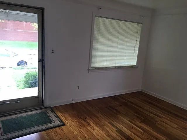 644 Mill St — Photo 5