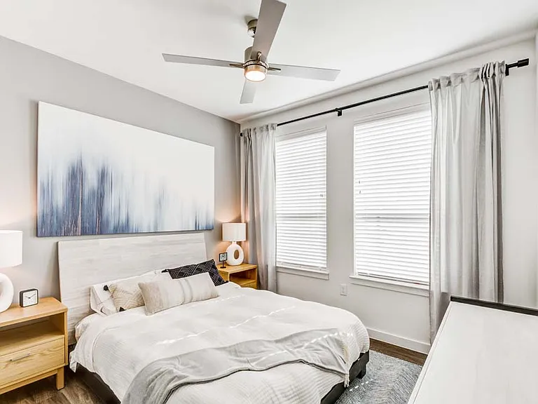Mezzo Apartments — Photo 11