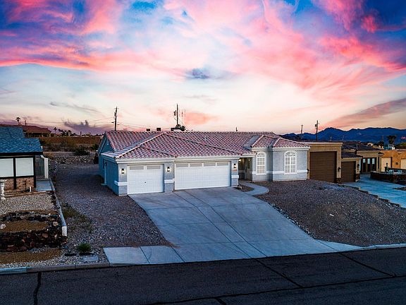 3rd image of 3298 Crestwind Dr