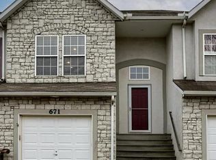 671 S Woodson Ln, Gardner, KS 66030