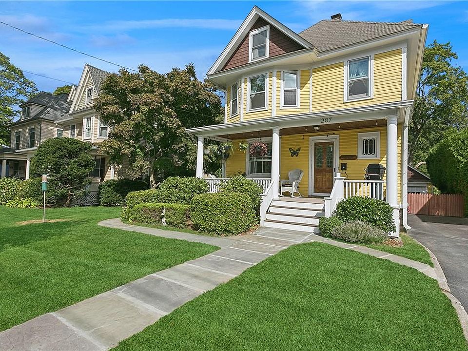 1st image of 207 Edgewood Avenue