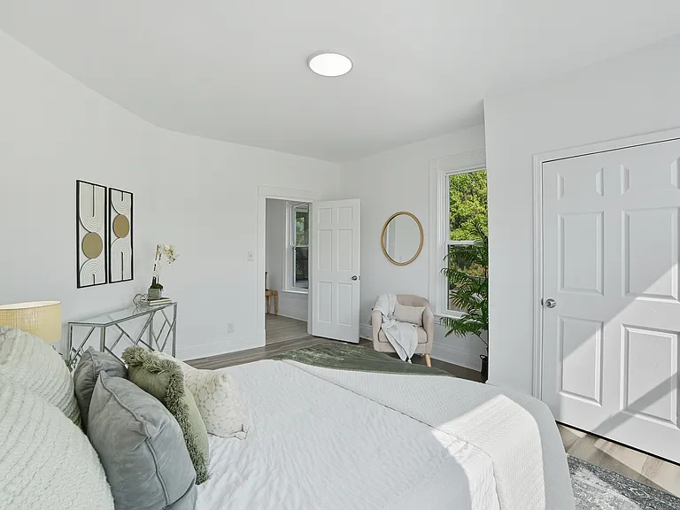 1820 Hewitt Ave — Photo 45