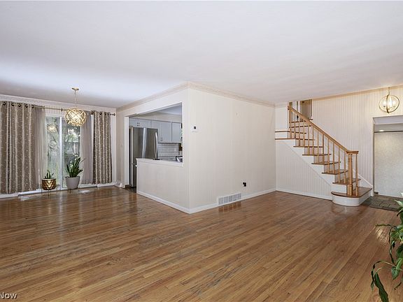 5th image of 4945 Hartley Dr