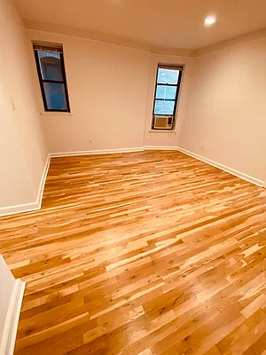 Rented by Metropolis Real Estate of Manhattan | media 4