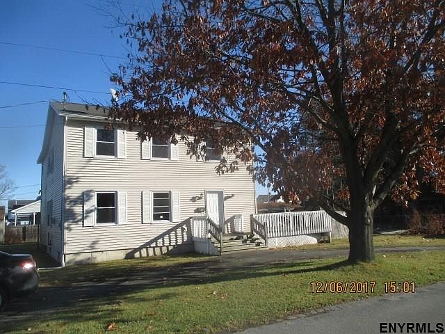 1st image of 412 N 8th Ave