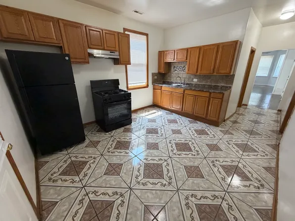 639 N Sawyer Ave Unit 2, Chicago, IL 60624