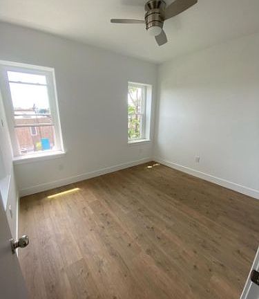 5th image of 914 Snyder Ave #2