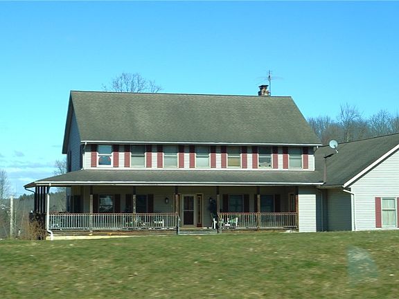 5th image of 39335 Bainbridge Rd