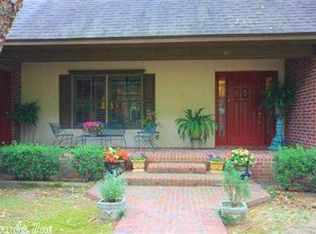 3900 Foxcroft Rd, Little Rock, AR 72227