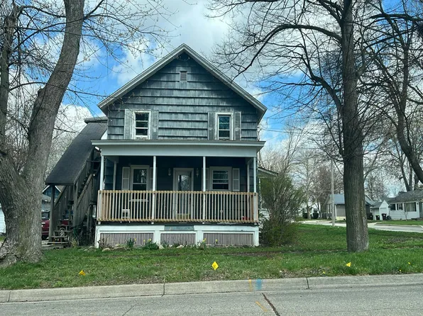 917 E Hunt St, Adrian, MI 49221