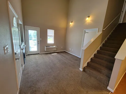 316 E Davis St #D Photo 1