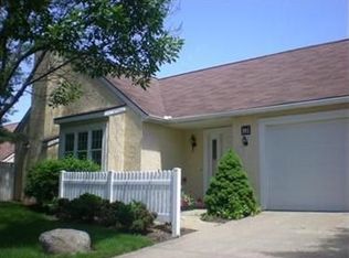 883 Carriage Way, Akron, OH