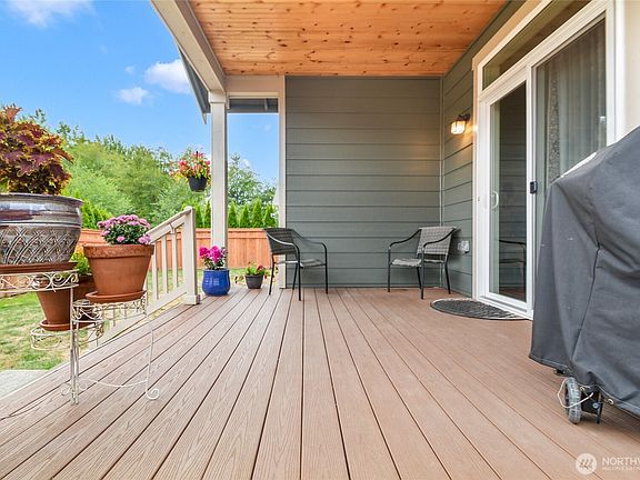 4th image of 6612 278th Street NW