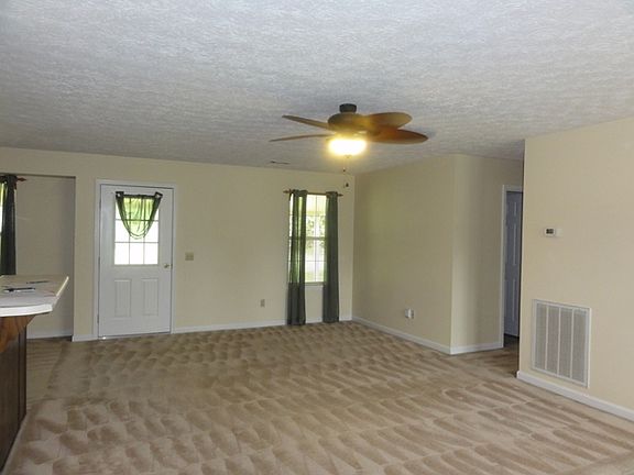 2nd image of 3325 Southmeade Dr