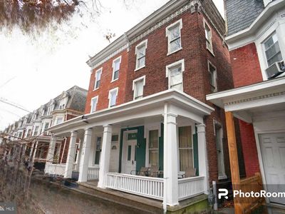 2119 Derry St, Harrisburg, PA, 17104