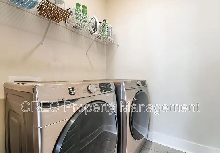 7811 Park Gate Dr — Photo 22