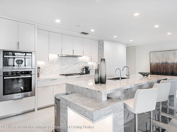 4th image of 3550 S Ocean Blvd #4B