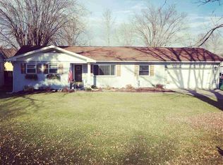 202 Poplar Dr, Hurricane, WV 25526