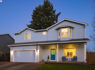 2922 Walnut Ct, Hubbard, OR 97032