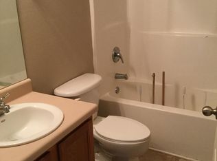 5402 Quail Creek Cir, Diberville, MS 39540