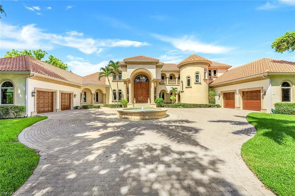 5 bed, 6.5 bath, 6414 sqft, $35,000 — Photo 1