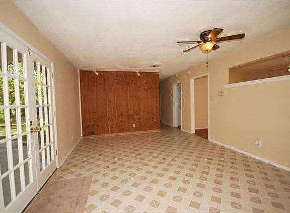 4th image of 5315 Westminster Dr