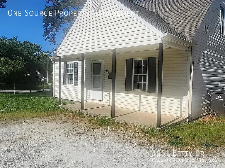 1051 Betty Dr — Photo 12