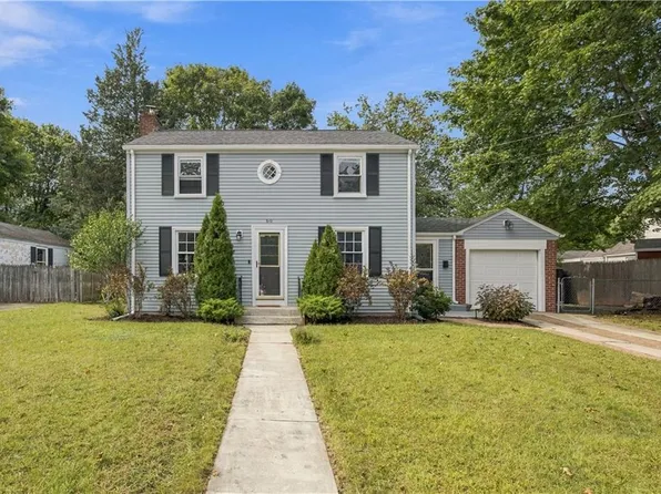 60 Parkway Dr, Warwick, RI 02886