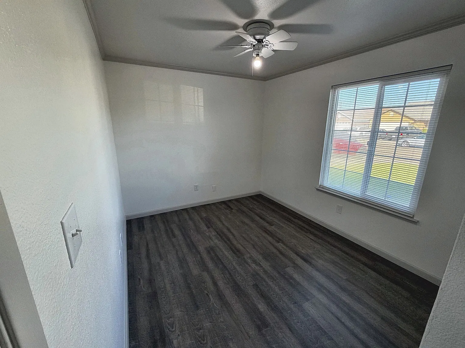 3 bed, 1286 sqft, $2,450 — Photo 3