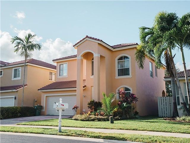 1st image of 7682 NW 19th St