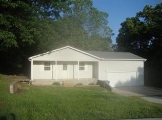 2 Woodland Dr, Seneca, MO 64865