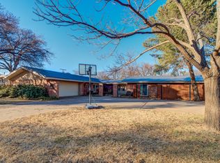 2420 N 2nd St, Tahoka, TX 79373