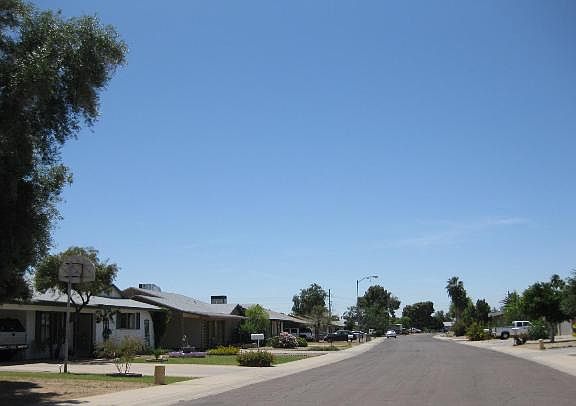4th image of 4601 W Lupine Ave