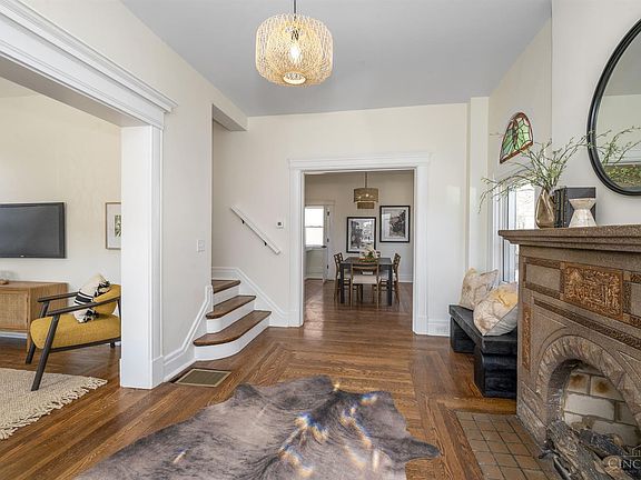 5th image of 4167 Forest Ave