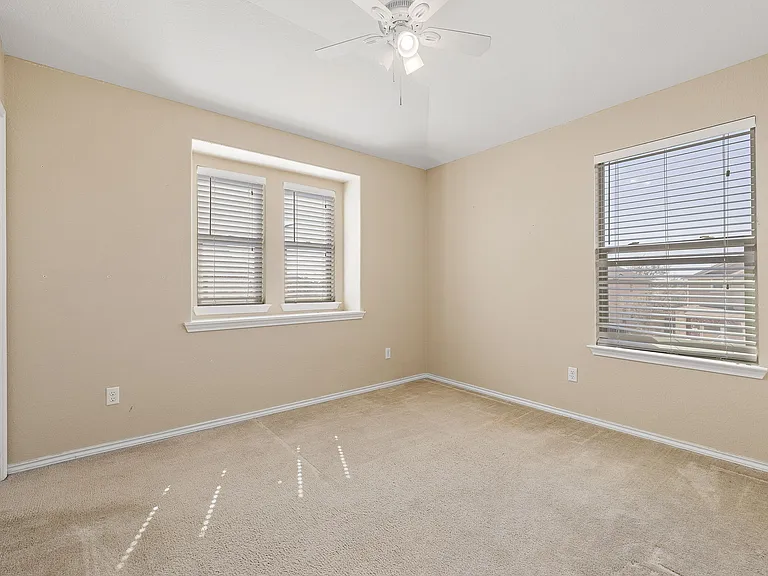2950 E Old Settlers Blvd #29 — Photo 2