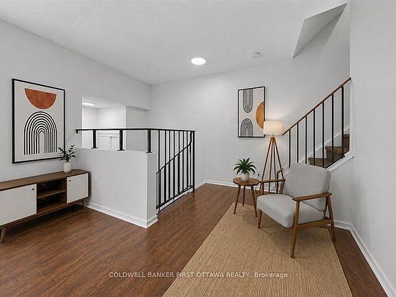 5th image of 2640 Draper Ave #44