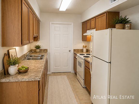 3rd image of 128 W Inglewood St APT 3