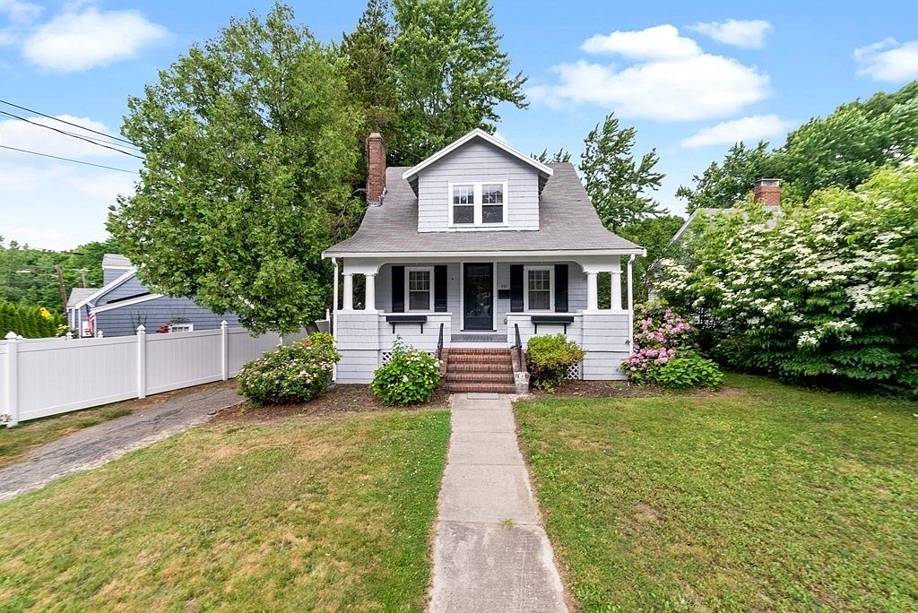 455 Cedar St, Dedham, MA 02026 | Zillow