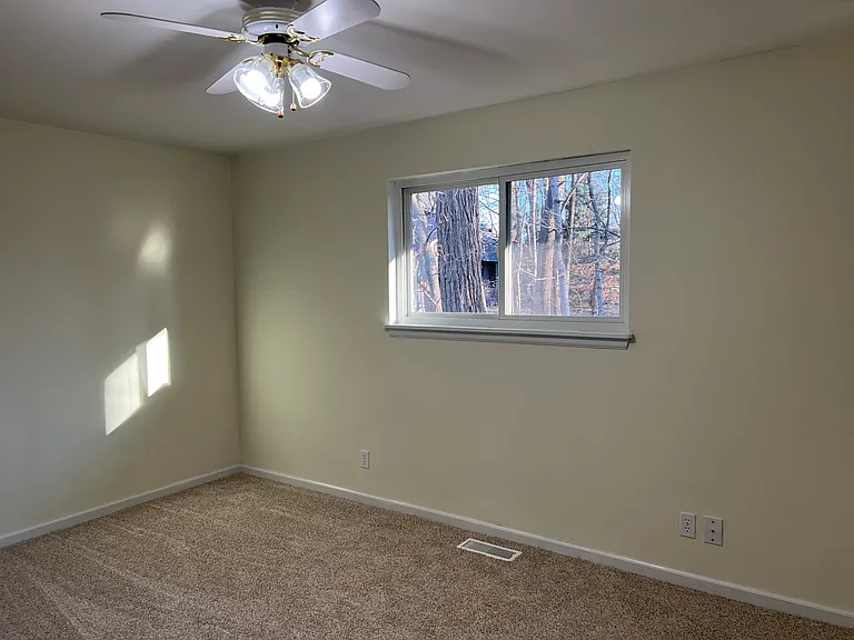 Master with view to private wooded ravine