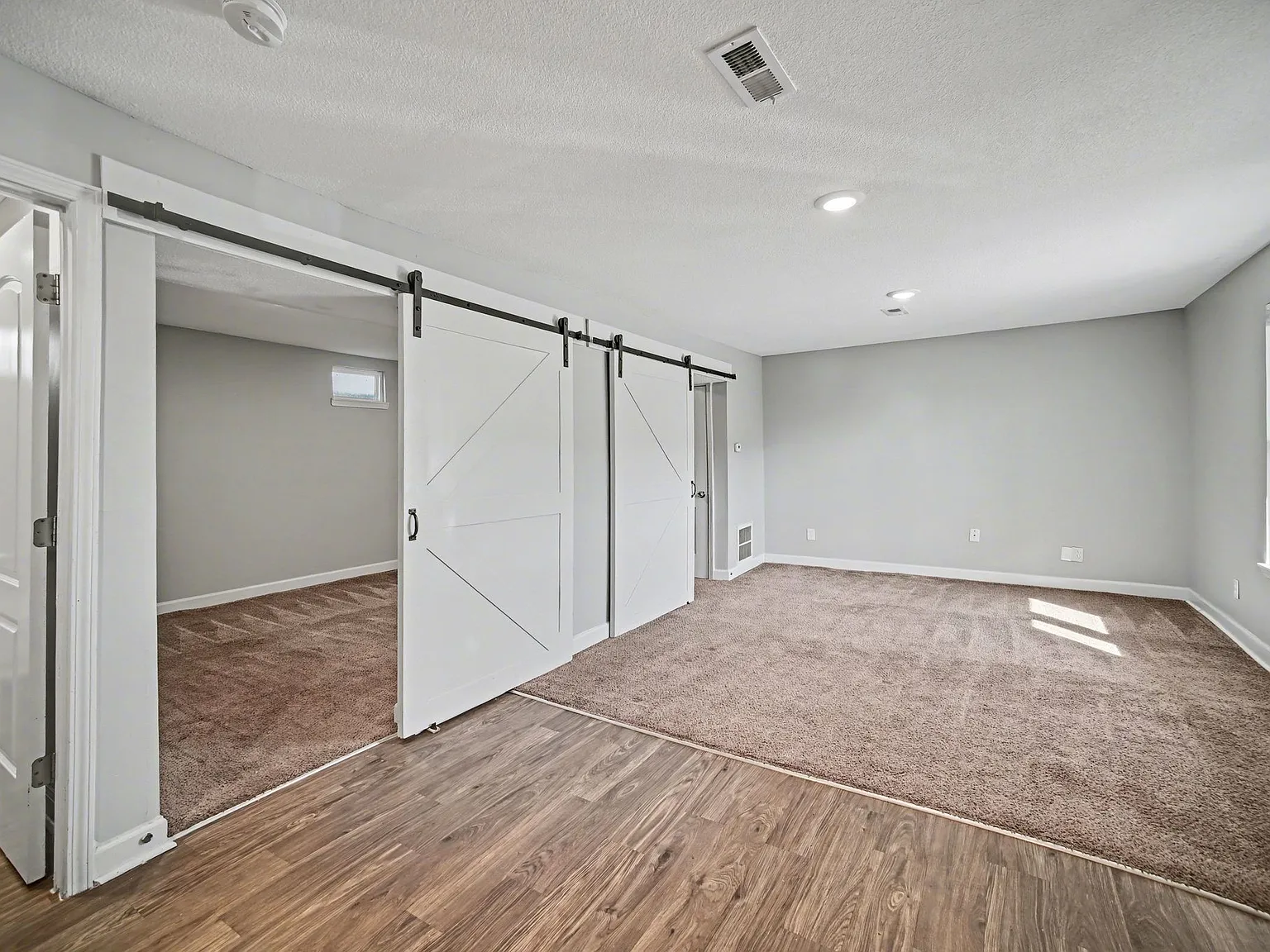 Cimarron Apartments — Photo 2