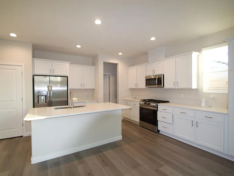 4154 Constance Rd — Photo 3